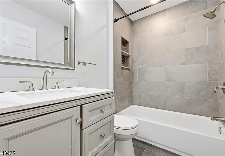604 Knollwood Ct — Photo 22