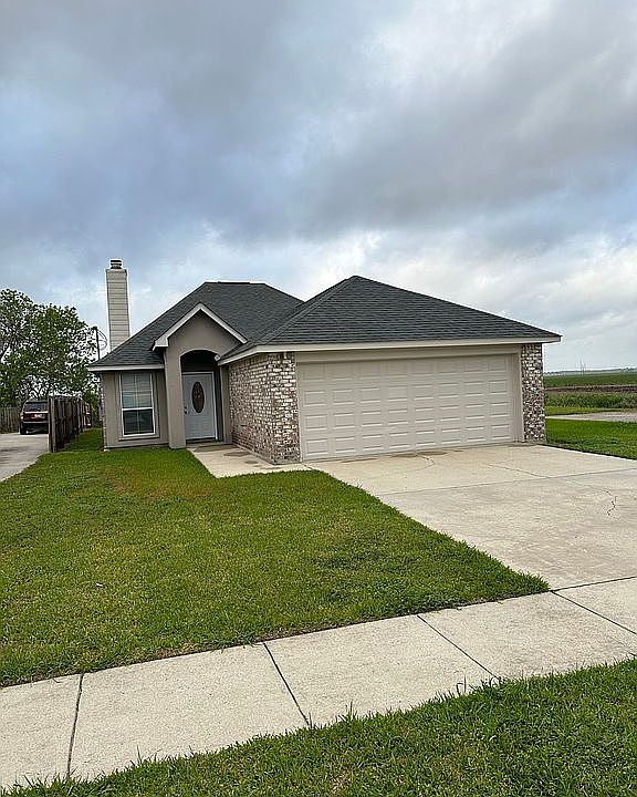 1st image of 22590 Aidan Rd