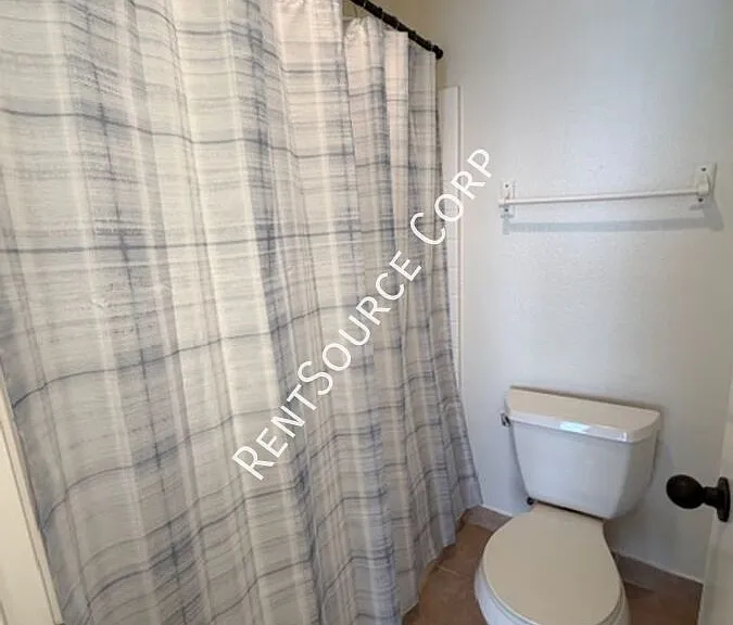 2554 Olive Dr #117 — Photo 19