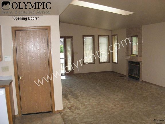 Living Room_02132018