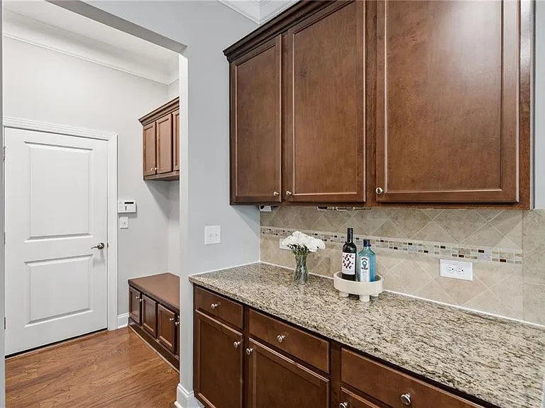 10504 New Cove Rd — Photo 15