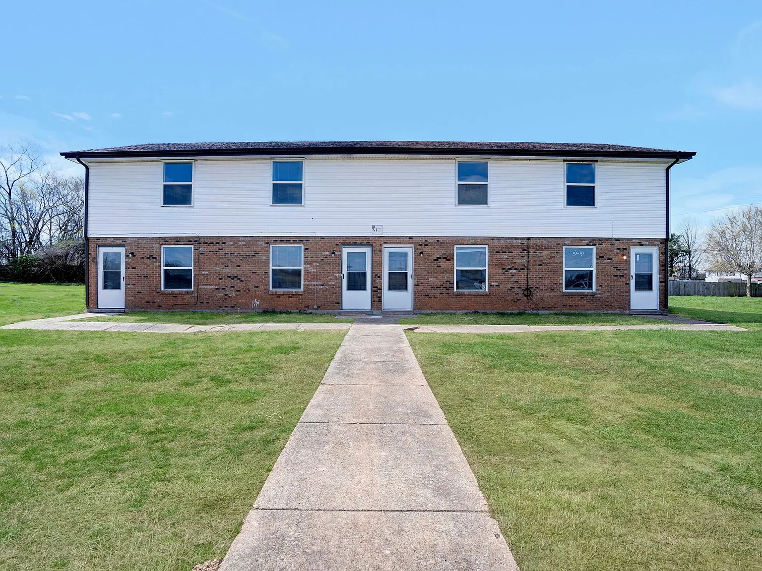 1108 Pembroke Oak Grove Rd — Photo 3