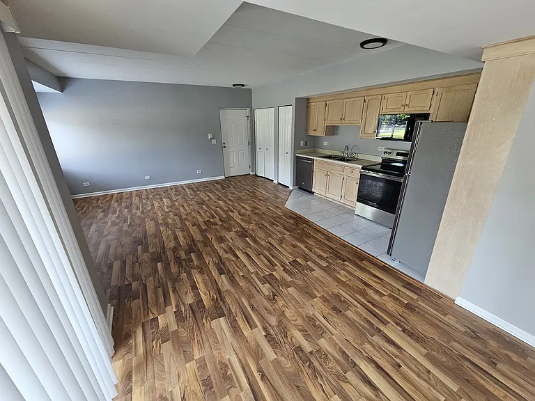 7325 Oakwood Ave #1B — Photo 5