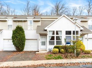 18 Parkside Dr, Jamesburg, NJ 08831
