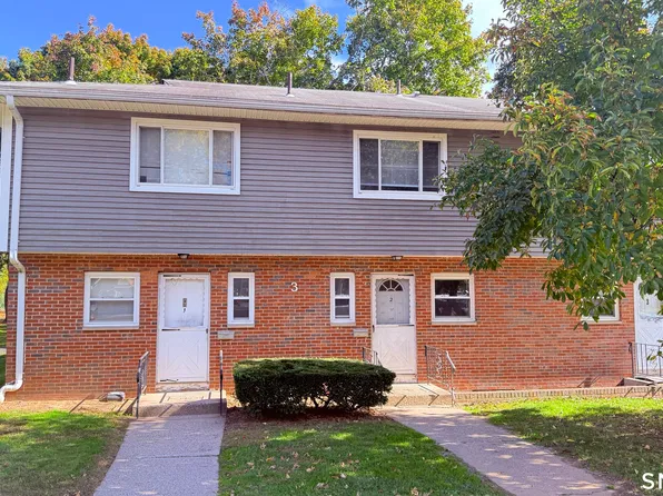 3 Camelot Dr APT 2, Bloomfield, CT 06002
