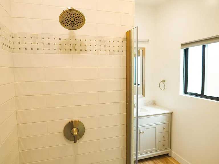 1110 Goodyear St — Photo 12