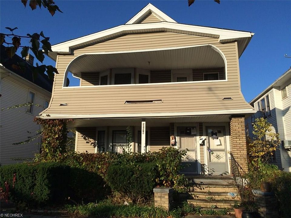 1st image of 3276 E 135th St