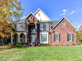 327 Killian Ct, Matthews, NC 28104