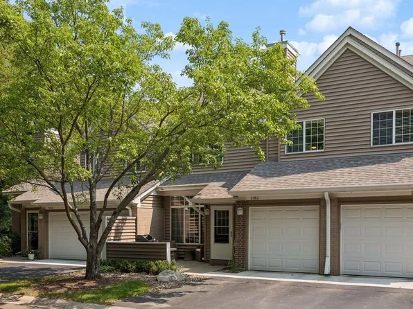 2762 Autumnwood Ln, Minnetonka, MN 55305
