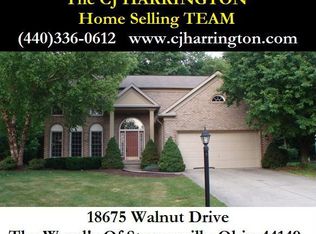 18675 Walnut Dr, Strongsville, OH