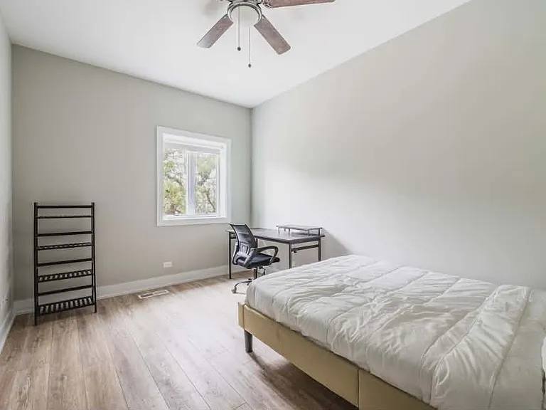1119 S Loomis St #201 — Photo 13