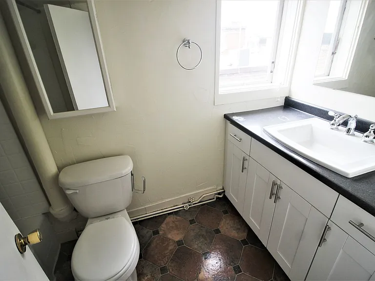 1619 Park Ave — Photo 21