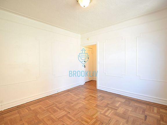 4th image of 737 53rd St APT 3D