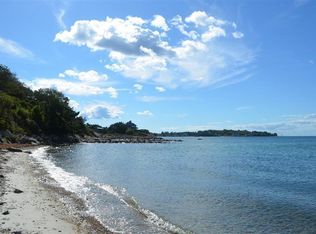 1 Agassiz Rd, Woods Hole, MA 02543