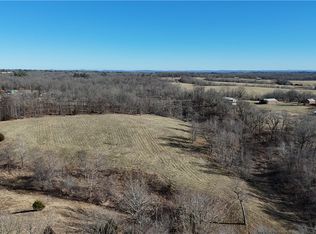 2 Madison St #8350, Huntsville, AR 72740