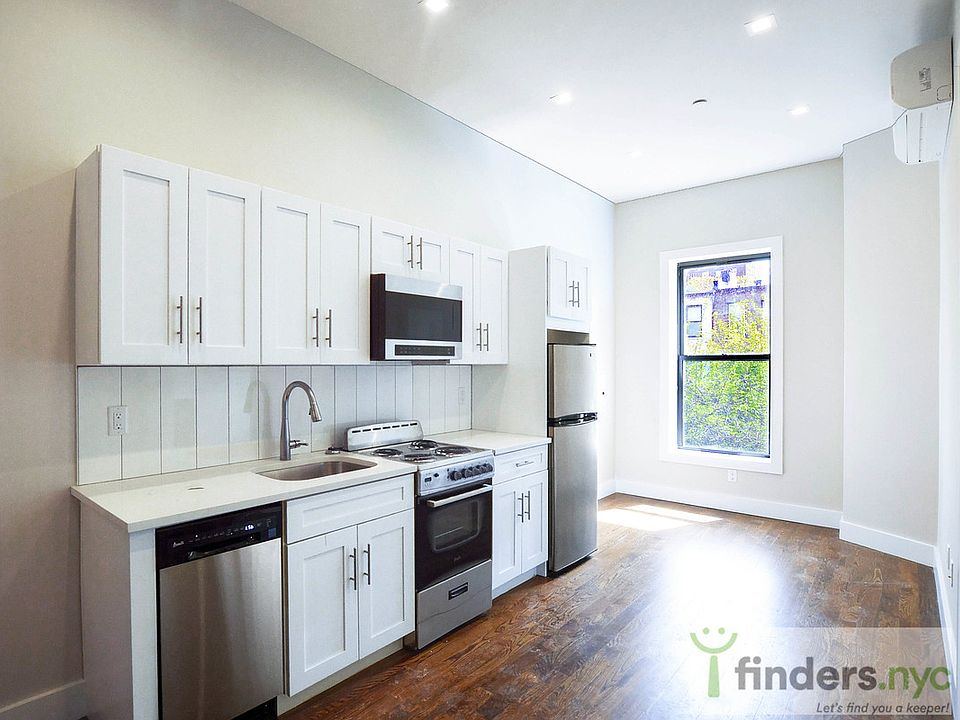 1st image of 136 W 129th St #3