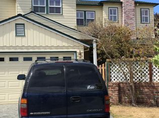 15 Ray Ct, Burlingame, CA 94010