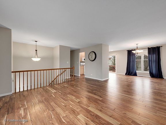 4th image of 275 Hill Ave