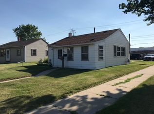 3403 S 20th St, Milwaukee, WI 53215