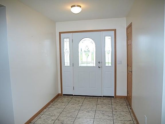 3rd image of 1076 Spoden Ln