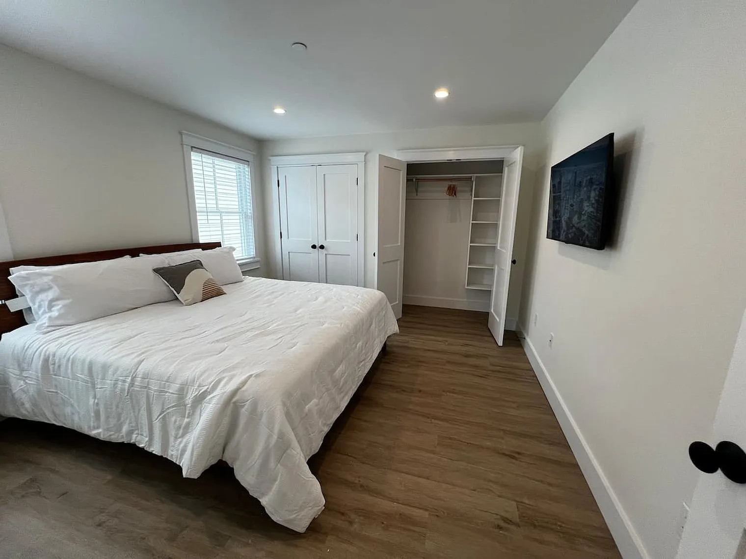 1 bed, 1.0 bath, $4,831 — Photo 3