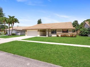 5809 Sun Pointe Cir, Boynton Beach, FL 33437