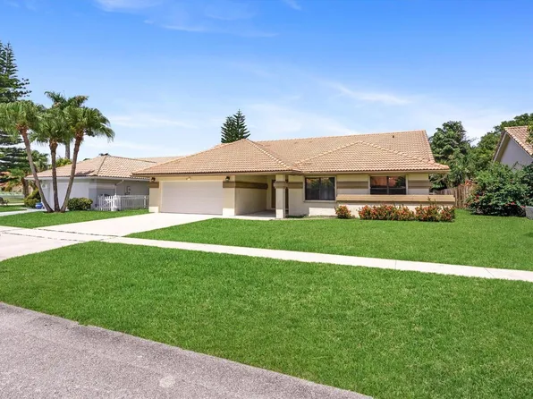 5809 Sun Pointe Cir, Boynton Beach, FL 33437