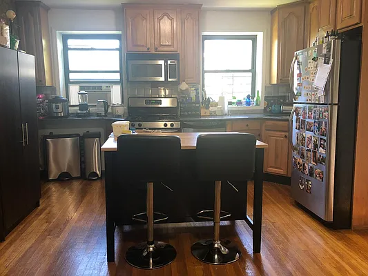 Rented by Brooklyn Heights Real Estate Inc | media 1
