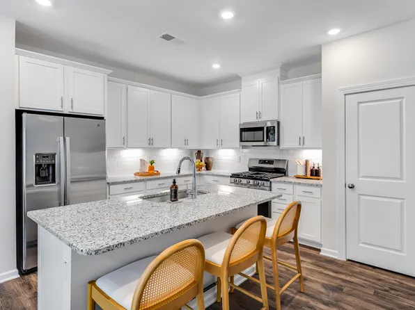 8813 Malmesbury Ln, Wake Forest, NC 27587