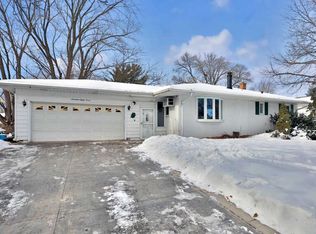 1787 Ide St N, Maplewood, MN 55109