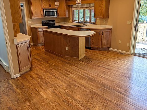5th image of 79 Briarcliff Dr