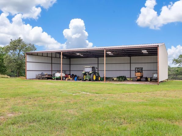 2233 County Road 323, Lexington, TX 78947