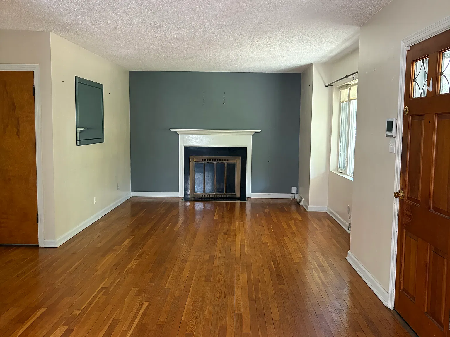 2 bed, 1340 sqft, $1,600 — Photo 2