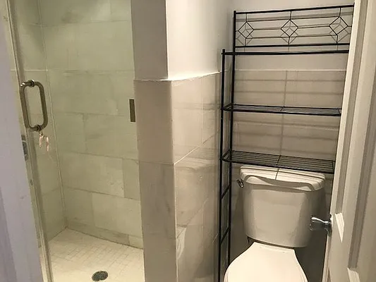 Rented by Platinum Properties | media 8