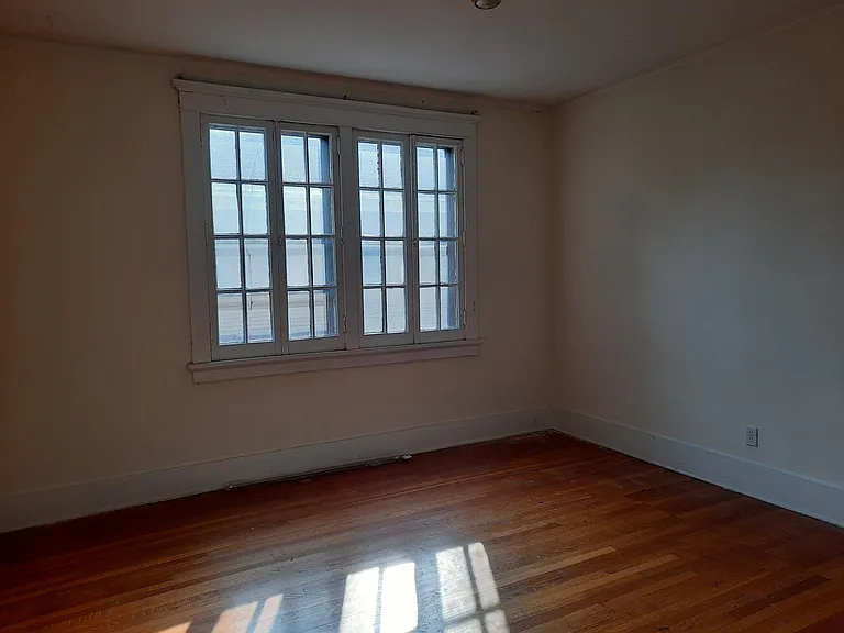 1040 S 18th St #5 — Photo 5