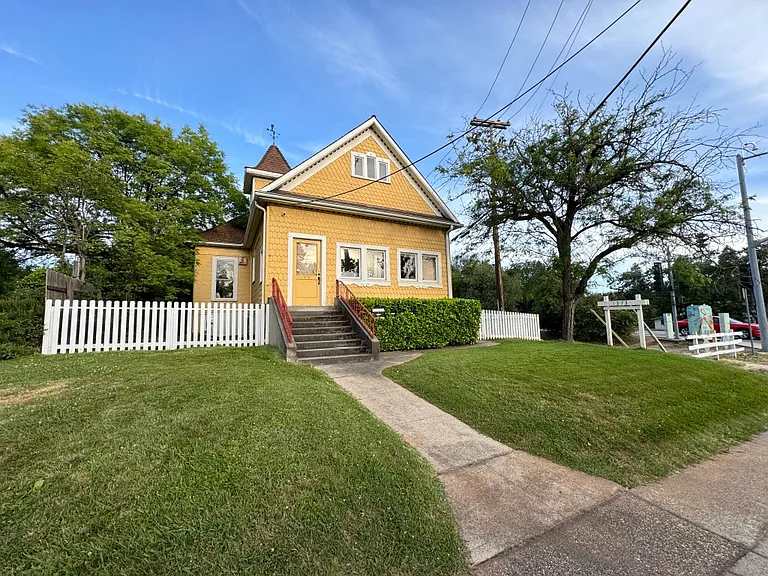 1373 Lincoln Way #B — Photo 1