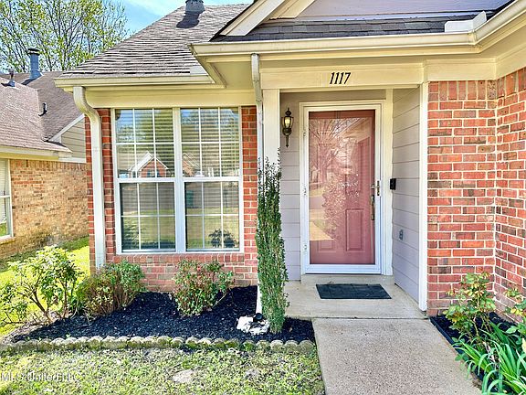 2nd image of 1117 McGowan Dr
