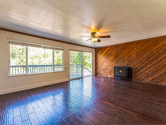 3rd image of 671 SE 24th Ave