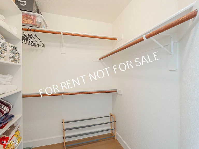 4950 N Valle — Photo 38
