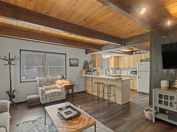 2060 7th Ln, Big Bear City, CA 92314