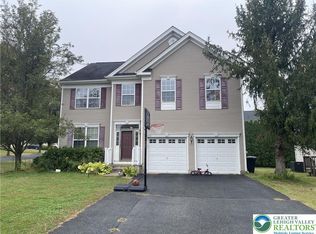 3556 Vista Dr, Macungie, PA 18062