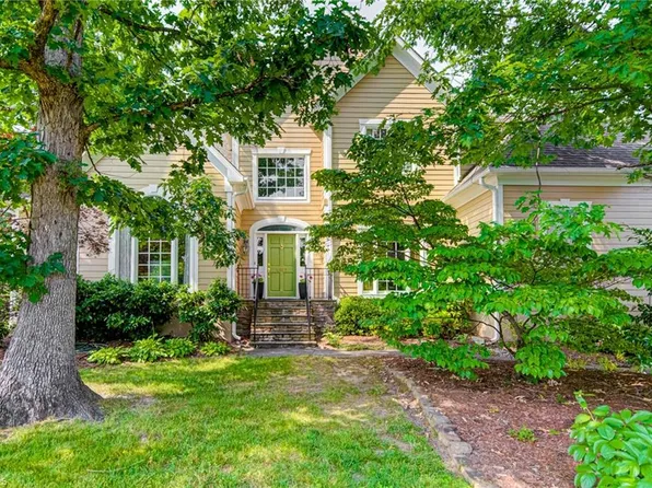 4807 Worchester Pl, Jamestown, NC 27282