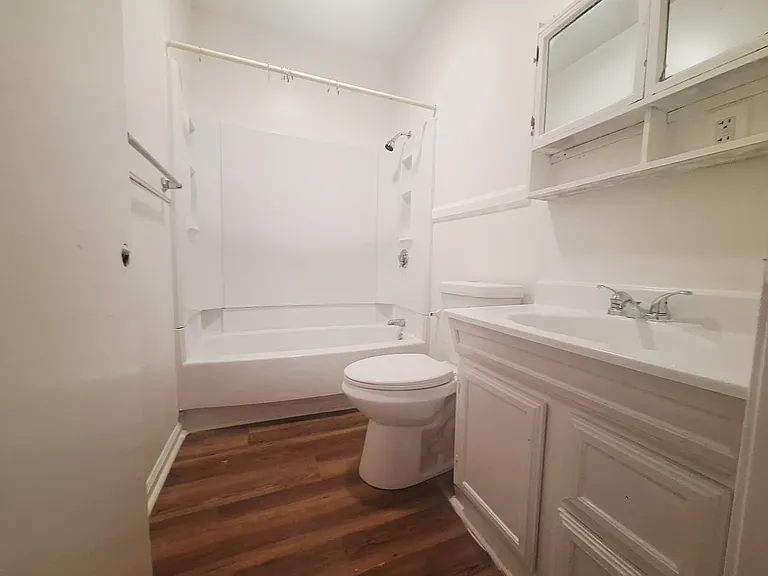 241 W Ivy St #2L — Photo 12