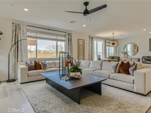 2856 Lake Mendoza St, Rialto, CA 92377