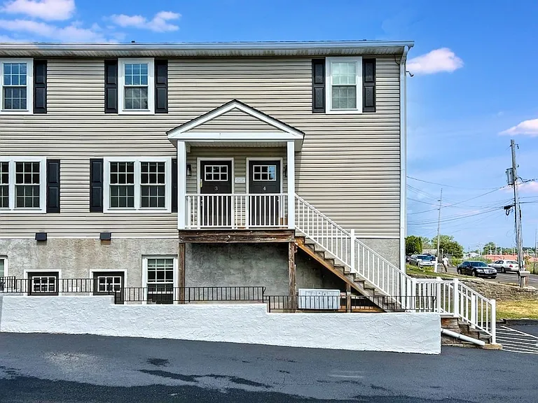 501 W Mulberry St — Photo 22