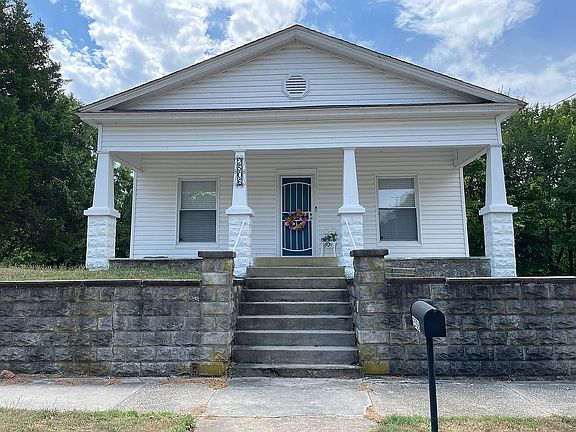 North side/ front