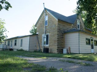 817 30th St, Wilson, KS 67490