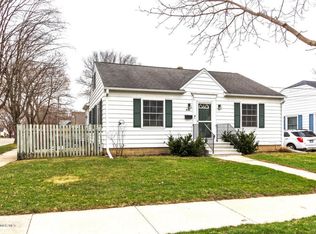 646 15th St NE, Rochester, MN 55906