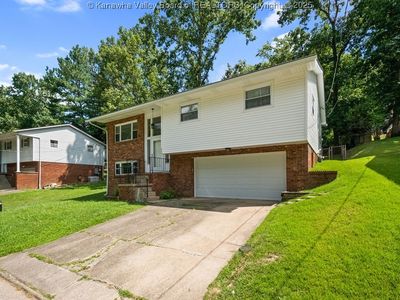 860 Whispering Way, South Charleston, WV, 25303