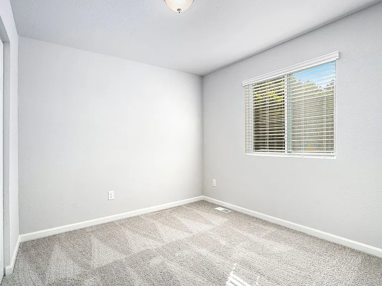 8191 Crestbrook Ct — Photo 18